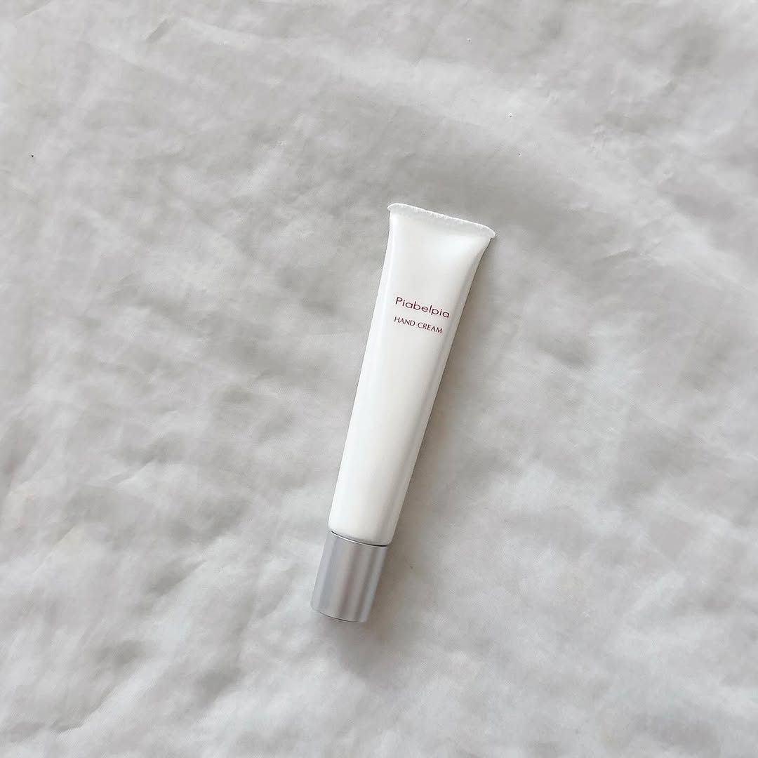 口コミ投稿：❁⃘ピアベルピア ハンドクリーム🌿・温泉水（保湿成分）配合！さらっとした使い心地の…