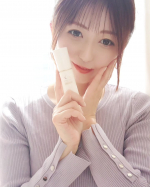 暖かくなってきて紫外線も気になりだして来ました☀太陽の下お散歩したり運動するのも好きですが、やっぱりシミは作りたくない🥹今年はちゃんと美白ケアしようと思います✨毎日のスキンケアの最後に、デ&hellip;のInstagram画像