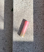 うるおいミスト+ 桃セラミドinを使ってみたよ！❣️メイクの上から3秒スプレーするだけで化粧崩れ、外的乾燥を防ぐフィックスミスト✨化粧崩れを防ぐ皮膜成分が肌表面に透明ベールのような膜を形&hellip;のInstagram画像