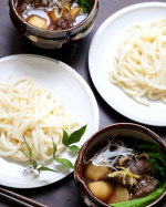 今日のお昼ごはんは、肉汁うどん🥢「肉汁うどん」という名前は聞いたことがあったものの、実はどんな料理か知りませんでした🧐調べてみると、関東や武蔵野地域を中心に食べられている郷土料理で、豚肉とねぎ&hellip;のInstagram画像