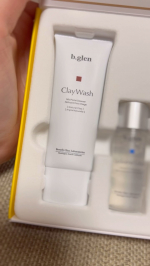 7daySpecialSetプログラム3💖開封からワクワクする高級感！ライン使いで一週間試せるのは嬉しい☺️（試供品って2、3回分しか無いってないのが多い）たくさん種類があるのですが、QR&hellip;のInstagram画像