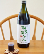 多良間ノニジュースをお試ししてみてるよ🙋🏻&zwj;♀️ノニはポリネシア諸島や東南アジア諸国に自生する植物。 強い生命力をもつ植物としても知られていて健康維持などの目的で活用されてきているらしい。&hellip;のInstagram画像