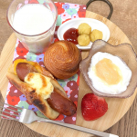 .𓐍𓏸𓈒 #今日のごはん ☀️🍽️𓈒𓏸𓐍早起きした今朝のmorning meal☺︎🍴🌸.皆さんは、朝パン派🥖？！ごはん派🍚？！私はパン派です♡🙌(時々グラノーラも🥣).全国の名店の冷凍&hellip;のInstagram画像