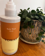 .@maxcosme1905様よりTOWAZ スクラブボディウォッシュ提供していただきました！刺激の少ない天然由来のソフトスクラブ配合で、肌に溜まりがちな余分な角質や皮脂をスッキリ洗い&hellip;のInstagram画像