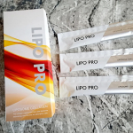「LIPO PRO リポプロ」飲んでみました❗スティック型のゼリー？と思ったら黄色い液体でした😊リポプロはコラーゲンの吸収率にこだわった飲む美容液✨味は乳酸菌？を甘くしたような味で飲みやすく､&hellip;のInstagram画像