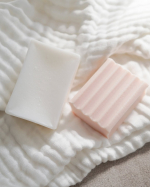 .＼髪も地球も&ldquo;きしまない&rdquo;新発想のシャンプーバー／100年以上の石けん製造技術を活かして誠生した、髪にも地球にもやさしい固形シャンプー＆コンディショナー「The BAR」から、今の季節にピッタ&hellip;のInstagram画像