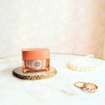 ⁡⁡⁡⁡▫️パーフェクトワン @perfectone_info 　薬用リンクルストレッチジェル ⁡久しぶりに、リピート✨⁡増えるシミ・シワ・ハリ&hellip;気になるエイジングサインに着目した&hellip;のInstagram画像