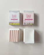 🌸みてみてっ🥰固形石鹸にみえるよね？？実はシャンプーとトリートメントなの😳😳使い方は簡単❣️そのまま手に取り、お湯で石鹸と手を濡らしたら、ぐるぐる手の上でまわして泡立てるだけ😍&hellip;のInstagram画像