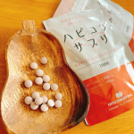 コラーゲンはじめました❣️色んなタイプのコラーゲンあるけど。。。☝️摂りやすいのはやっぱり錠剤かな。朝ごはんの後にお水で。小粒なので飲みやすいです。摂り始めてから肌の調子がいい！続けよう！#&hellip;のInstagram画像