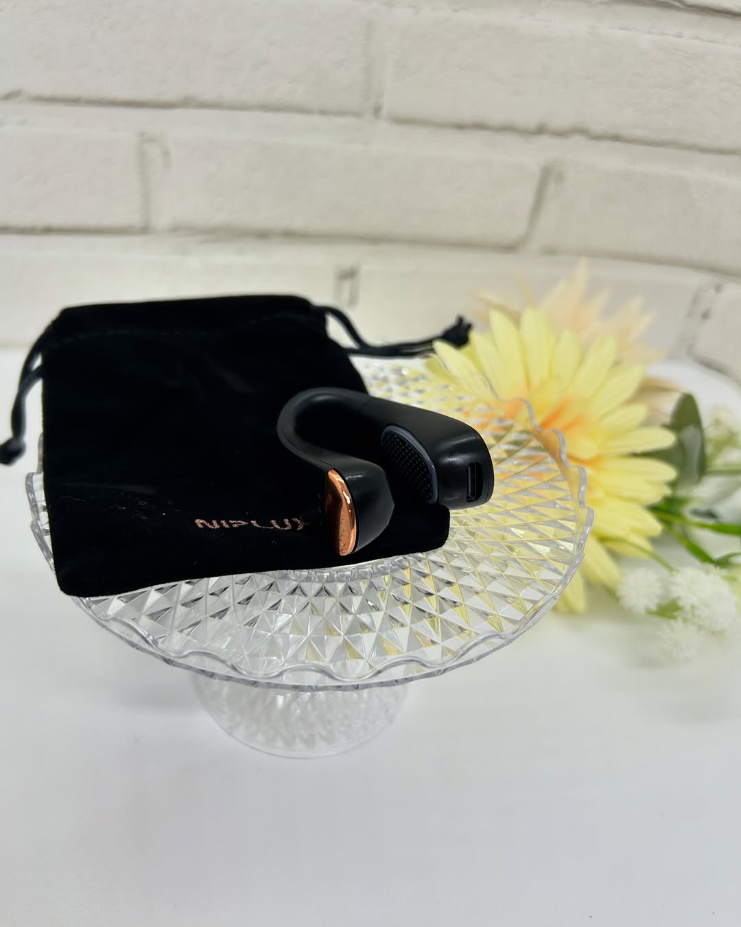 NIPLUX DN-05 美顔器 ブラック NIPLUX ニップラックス 鼻専用美顔器 QNoseブラック – AOYAMA GIFT SALON