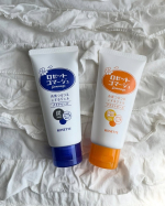 。。。 ロゼットゴマージュ クリアピール & ロゼットゴマージュ ブライトピール 。。。つるんとなめらかな肌に近付きたい！と思っていた時に出会えました🙆&zwj;♀️ぬれた肌にも使える&顔だけでなく全&hellip;のInstagram画像