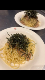 玉露園さんの梅こんぶ茶をお試させていただきました♪こんぶ茶は子供の頃から大好きでそのまま飲むのはもちろん、小腹が空いた時にお茶漬けにして食べてた😋今回は梅こんぶ納豆パスタに🍝子供達がし&hellip;のInstagram画像