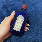 【ニキビにはこれ】サリチル酸配合「美顔水」ニキビといえば、美顔水！130余年の歴史を持つ人気の化粧水🫧美顔水とはニキビを防ぐ薬用化粧水です！保湿力はあんまり無いので拭き取ったらしっかり化&hellip;のInstagram画像