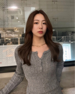 ロングにしてから髪のパサつきが気になってたけど髪のまとまる感じをちゃんと実感してる🧴🫧少しの量で泡立ちもすごく良いしツヤ髪イイ女になれてきた&hellip;？#PR #株式会社スターネット #NIJIリズ&hellip;のInstagram画像