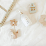 𝐌𝐎𝐓𝐇𝐄𝐑　𝐀𝐍𝐃　𝐃𝐀𝐔𝐆𝐇𝐓𝐄𝐑𓂃𓈒𓏸🧸🤍...マザーアンドドータークリアUVジェル SPF30PA+++....1歳からおとなまで家族で使える日焼け止め.スキンケアを&hellip;のInstagram画像