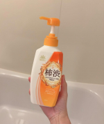 太陽のさちEX　薬用ボディソープを使ってみました。持続型の柿渋エキス（カキタンニン）や柿の葉パウダー、奈良県産の植物成分に加え、オウゴンエキス・緑茶エキス・海藻エキスなど、保湿に配慮した成分が&hellip;のInstagram画像
