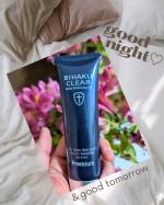 薬用美白オールインワンゲルのビハククリアシリーズから✨️ビハククリアプレミアム✨️の紹介です〜　　以前ビハククリアは使ったことがありますパッケージ水色でした　プレミアムは形は同じ？ですが&hellip;のInstagram画像