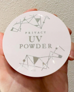 #PR #株式会社黒龍堂 プライバシー　UVパウダー50これ1つでUVカット&テカリ防止できます💛粉っぽさもなく、テカリが抑えられるので使いやすいです！持ち運びやすいサイズなのでポーチ&hellip;のInstagram画像