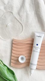 ⁡⁡⁡⁡ホワイトケア✨⁡⁡紫外線が強い季節でも美白でいたいのでホワイトケアを始めてみました🌿⁡⁡⁡b.glenQuSomeホワイト2.0⁡⁡⁡化粧水の後の美容液で使用&hellip;のInstagram画像