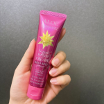 .べたつかない&times;いい香り🌷【アロエモイスチャー・ローズ ハンドクリーム】持ち運びに便利な30gサイズなのでポーチにINして気になる時にささっと使えます💡これ香りがとっっても好みで上&hellip;のInstagram画像