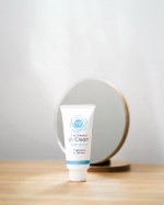 保育園の送りの時最近リアルにこれだけ使ってる🤭ライン使いしてる紫外線予報のシリーズ！ 大ファンで、シリーズほぼ全て使ってるんだけど（子ども用がメイン）、コチラは私専用☺️ノンケミカルの薬用美白&hellip;のInstagram画像