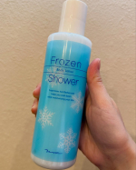 #PR #アロインスMOC フローズンシャワー 200g肌に乗せるとトロけるよう💛スッと伸ばせます٩(ˊᗜˋ*)وお風呂上がりにサッと塗って流すだけでひんやり🧊1時間ほどひんやり心地よ&hellip;のInstagram画像