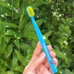 旅の途中では歯磨きも楽しく♪私は、スイス生まれの歯ブラシ「クラプロックス」5460ultrasoftを使っています。超極細毛の5460本という圧倒的な植毛本数により、歯ぐきにやさしく汚れをしっ&hellip;のInstagram画像