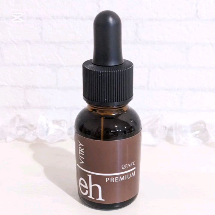 口コミ投稿：株式会社エーエフシー様の話題の美容液VITRY-ヴィトライ-の美容液を使用させていただ…