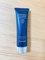 ．．薬用美白オールインワンゲル「ビハククリア プレミアム」．．薬用美白(*1) エキス プラセンタを10倍(*2)、3種のヒアルロン酸を2倍(*2) 配合させた、新しい薬用美白オールインワン&hellip;のInstagram画像