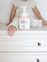 𓂃　　　　@maxcosme1905 samaの、肌荒れふせぐ 薬用無添加泡ボディーソープをお試しさせていただきました🧴♡　　　　素肌に優しい無添加の石鹸に、植物由来の肌荒れを防ぐ成&hellip;のInstagram画像