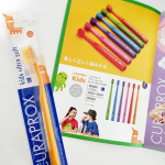 「クラプロックス　キッズ　子ども歯ブラシ(4歳～12歳)」小さなお口でも奥まで届くコンパクトなブラシヘッドの、クラプロックスの子ども用歯ブラシです。こちらは4歳から12歳までのお子様のために特別&hellip;のInstagram画像