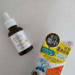 ケアナボーテ　VC10濃美容液ピュアビタミンC10％高配合の美容液。毛穴目立たなくする※1お肌のくすみ※2も同時にケア※1 うるおいによる※2 乾燥による⁡⁡薄い黄色味の美容液サ&hellip;のInstagram画像