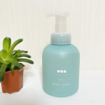 .【& UTA ボディソープ】薬剤師監修の天然由来100％ベビーソープ🫧化学合成成分を使用しない！アレルギーの原因となるアレルゲンを排除！刺激になりうる成分をいれない！安心して使えま&hellip;のInstagram画像