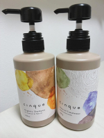 .オーガニックシャンプー＆ニュートラルトリートメント　✨cinque✨ヤシ油由来の洗浄成分で汚れを落としまとまる髪に。頭皮の汚れをしっかり落とす・必要なものは残して整えるため、cinque独&hellip;のInstagram画像