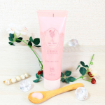 〖BIBIDAY・TEATIME フラッペジェル〗 暑い日の強い味方☀️🍉🌻フレッシュなフルーツティーの香りの冷感ボディジェル🍇🍓🍑今回使わせていただいたアイス白桃ティーは甘さとみずみずし&hellip;のInstagram画像