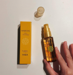 ✨HABA さらさらしっとりヘアオイル✨タオルドライ後に使っています！毛先中心になじませてからドライヤーすると、手ぐしでスッと通るなめらかさに感動&hellip;！乾いた髪にも使えて、パサつきが気になるとき&hellip;のInstagram画像