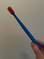 ❐ クラプロックスCS5460定価：1,210円(税込)⁡スイスのプレミアム歯ブラシ🦷植毛5460本😳ずっと気になってた歯ブラシを使ってみました!ぎっしり毛がまとまってるのでパッと見、硬そう&hellip;のInstagram画像