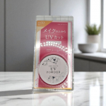 モニプラで当選🎉さっそく使ってみました。コンパクトなケースに、ほんのりピンクの細かいパウダーが入っています。ふわふわのバフが付属しているのでどこでも使用できそうです。お粉の実力を知るべく、&hellip;のInstagram画像