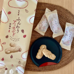⁡🍘あられ・おせんべいの老舗もち吉さま@mochidangomura【ふんわりアーモンド黒糖味】⁡今までいろんなおかきを食べてきましたが、こんなにサクサク＆ふんわり食感のおかきは初めてです&hellip;のInstagram画像