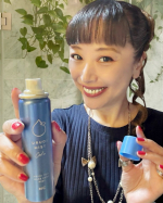 日々のメイクで〆の定番になっているメイクキープミスト。最近使ってるのはこちら、うるおいミスト+クールなんだけどこれ夏にぴったり☀メイクの密着度が高く軽い付け心地、フィックス力があるのにベタつかず&hellip;のInstagram画像