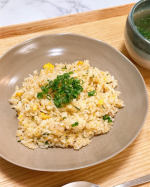 ︎𖡼.𖤣𖥧𖡼.𖤣𖥧⚘ ⁡⁡今日のごはんは大阪王将の豚カルビチャーハンで簡単中華🍳⁡冷凍のままフライパンで焼くだけでパラッとしたプロの仕上がりになるから便利で冷凍庫に常備しておくといい！&hellip;のInstagram画像