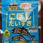 （株）マルトモ様、ありがとうございます😭購入しても食べないことも多いので試せる機会をいただけて助かります🌸初めて与えた日からハマっており、毎日おやつタイムを楽しみにしているようです😂愛猫の&hellip;のInstagram画像