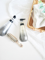 @shearts.brush さまのスカルプブラシ「 ワールドプレミアムロング 」＆「 Sassoプロケアシャンプー、トリートメント 」𓂃🫧‪シャンプーとトリートメントはローズブーケの香り。と&hellip;のInstagram画像