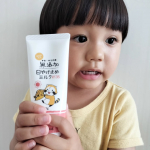 @maxcosme1905 様🌿無添加 日やけ止めミルク チューブタイプ🌿 SPF35 PA+++子供の紫外線ケアって塗るだけならカンタンだけどその後の落とすところまで考えると落としやす&hellip;のInstagram画像