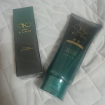 薬用リリィジュKURO女性の薄毛に寄り添って30年以上、『リリィジュ』ご愛用者様のお声をもとに誕生した 「薬用リリィジュKURO」女性の薄毛を改善し、さらに黒髪も育てる育毛剤。自然素材にこだわり&hellip;のInstagram画像