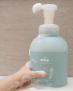 .＼ 毎日使っています♡ ／前回の投稿から、しっかり毎日のバスタイムで使っているコチラ娘とのバタバタお風呂タイムでも、今や頼れる相棒に━━━━━━━━━━━━━━━━━＆ uta ボディ&hellip;のInstagram画像