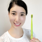クラプロックス🪥初めてこんな細かい毛がついてる歯ブラシを使いました😊✨毛先が柔らかく歯を包み込むように優しく洗えることが特徴です！しかもこんなに柔らかいのに、ツルツルになりさっぱりしました&hellip;のInstagram画像