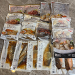 ♡⁡FitDish たんぱく質コース⁡⁡家族構成や好き嫌いなどを診断してあなたにピッタリのおかずが毎月届く✨⁡メイン料理が簡単に調理できるので、タンパク質コースを選びました♡肉や魚料&hellip;のInstagram画像