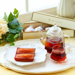 はちみつフィナンシェ🍯パティスリーQBGさまのはちみつフィナンシェをお試しさせていただきました🤍老舗はちみつメーカー直営店さまが作るはちみつの美味しさがつまったフィナンシェ✨メキシコ産オ&hellip;のInstagram画像