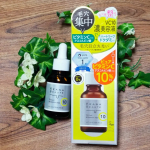 ピュアビタミンC10％高配合の美容液「ケアナボーテ　VC10濃美容液」を使ってみました。コラーゲンの生成をサポートするため、継続使用で肌がふっくらしてハリ感がアップ✨毛穴をひきしめ、シミやくすみ&hellip;のInstagram画像